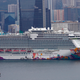 Imagen para el artículo titulado Así están viviendo 3.700 personas la cuarentena en el crucero con mayor número de casos de coronavirus fuera de China